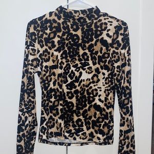 Leopard turtleneck